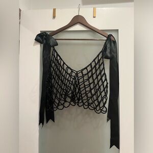 BEADED TOP WITH BOW SHOULDERS